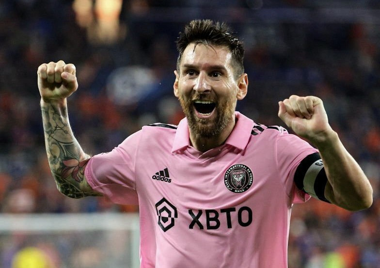 Barca từ chối đưa Messi trở lại vào tháng 1