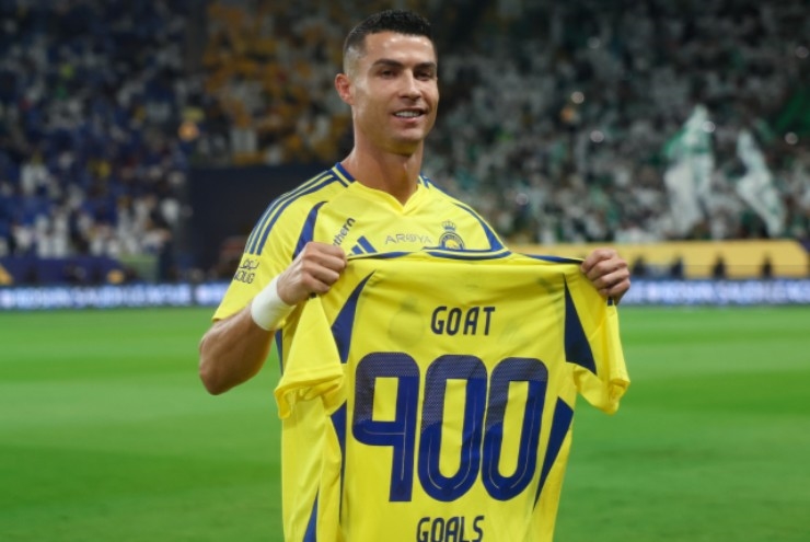 Cristiano Ronaldo kiếm nhiều tiền nhất giới bóng đá