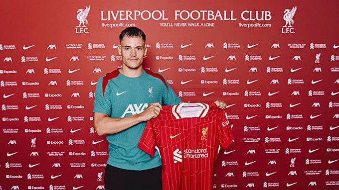 Top 10 tân binh đắt nhất mùa hè 2025