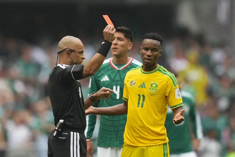 Bên lề World Cup 2026: Kỷ lục thẻ đỏ