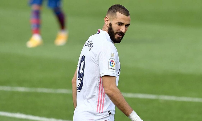 Benzema: ‘Tôi bỏ khát vọng ghi bàn vì Ronaldo’